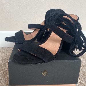 Halogen Finley Lace up Sandal - Black Suede size 5